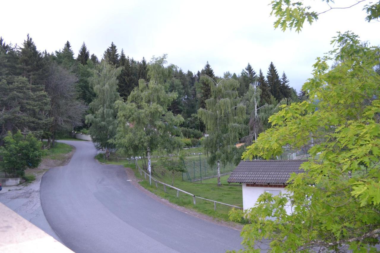 Gasthof zum Grünen Baum Verano Exterior foto